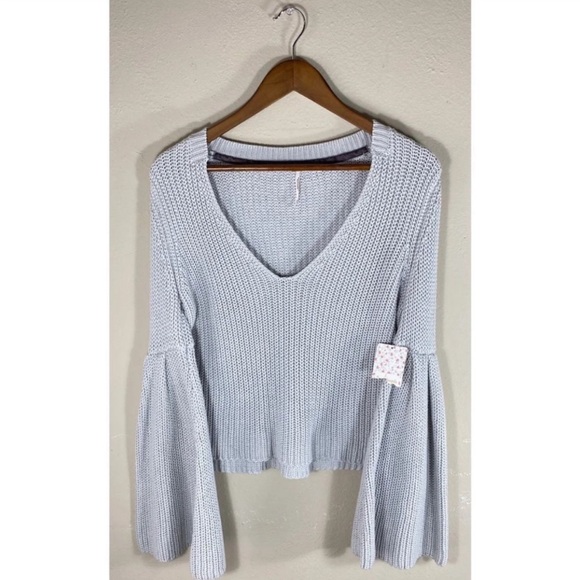 Free People Cropped Grey Bell Sleeved Sweater - Picture 1 of 5